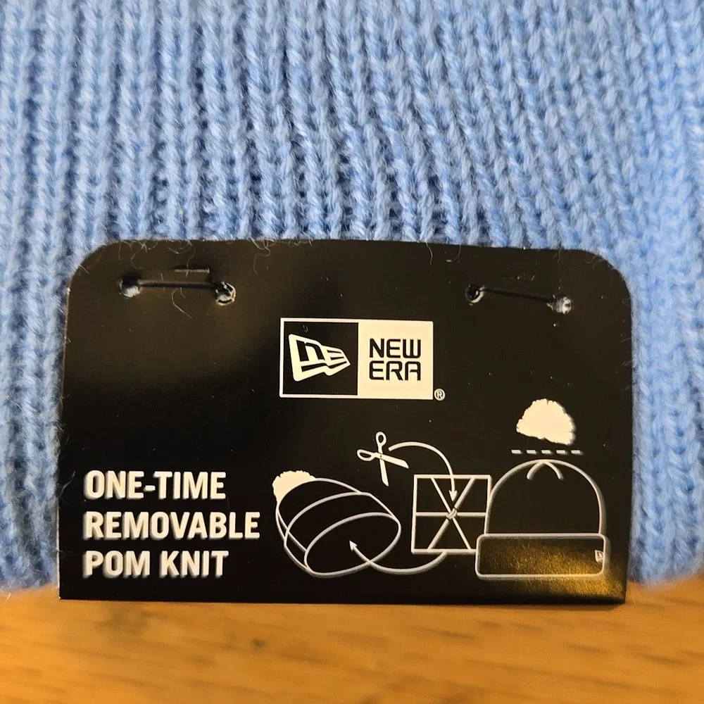 NWT Houston Oilers New Era Sport Knit Pom Beanie Hat - Picture 4 of 4